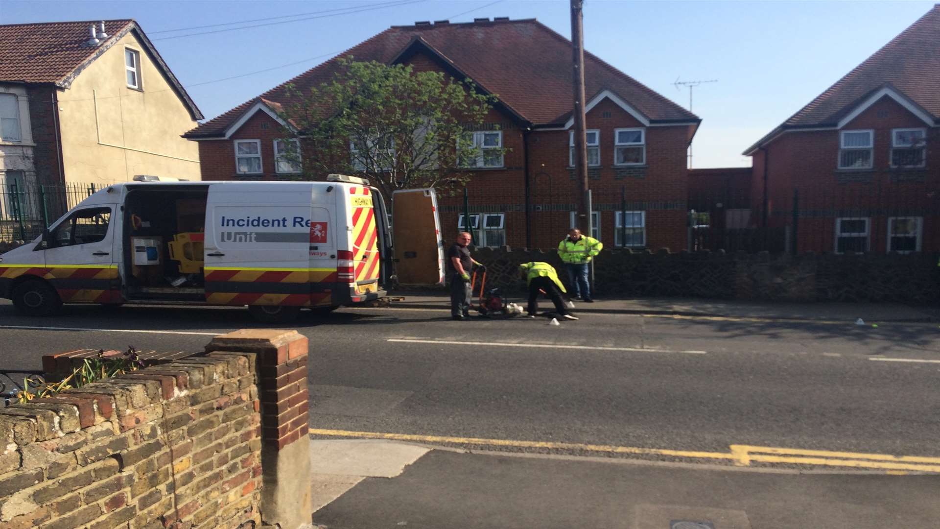 KCC workmen carry out emergency repairs to a pothole in Old Road West, Gravesend