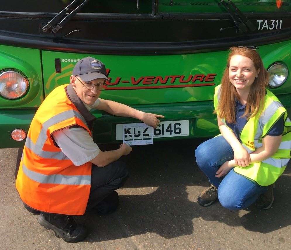 Measuring 'splattered' insects on vehicle number plates helps measure insect populations