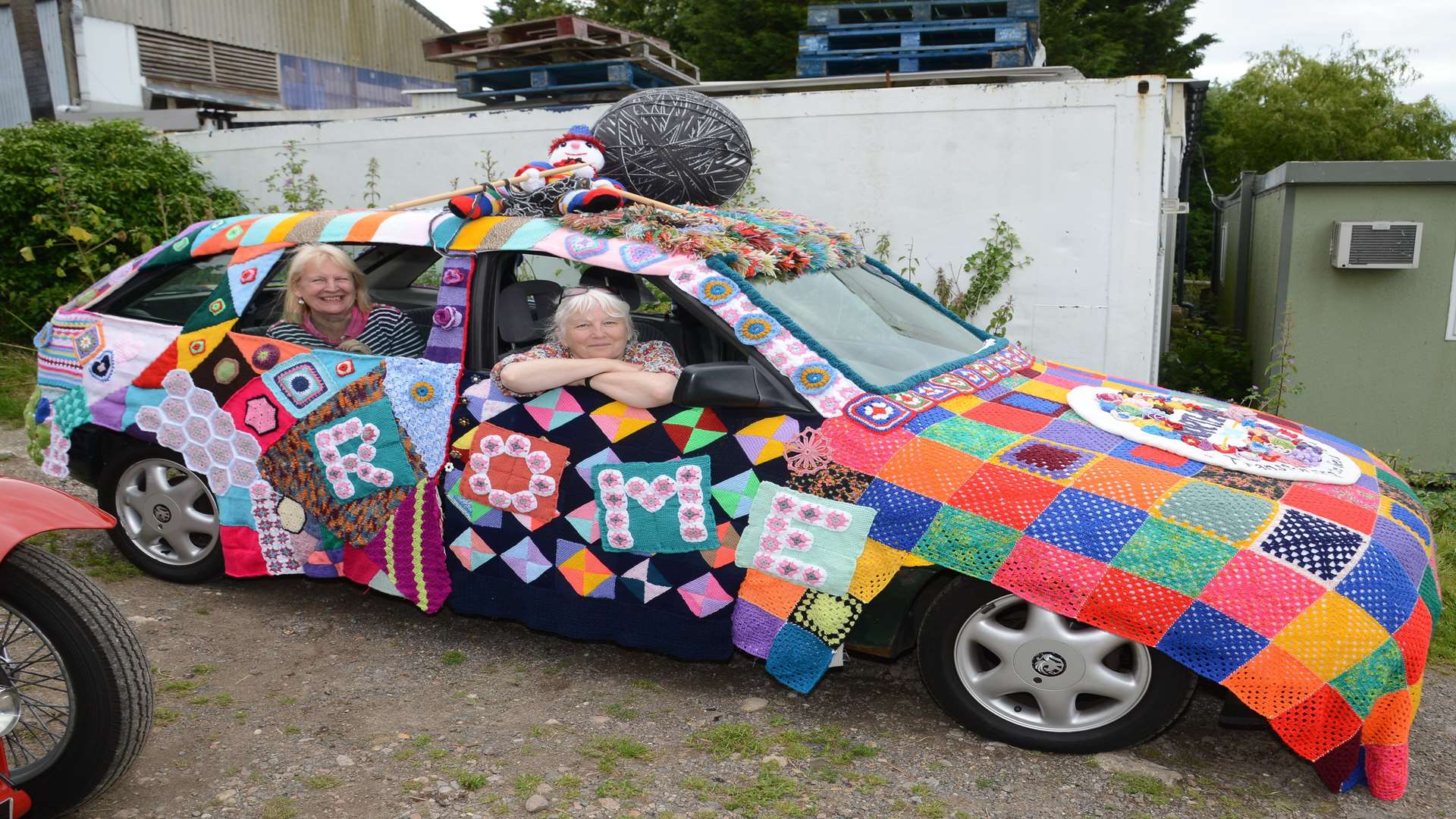 Jill Burford and Pat Wilson with original knitted car Bessie