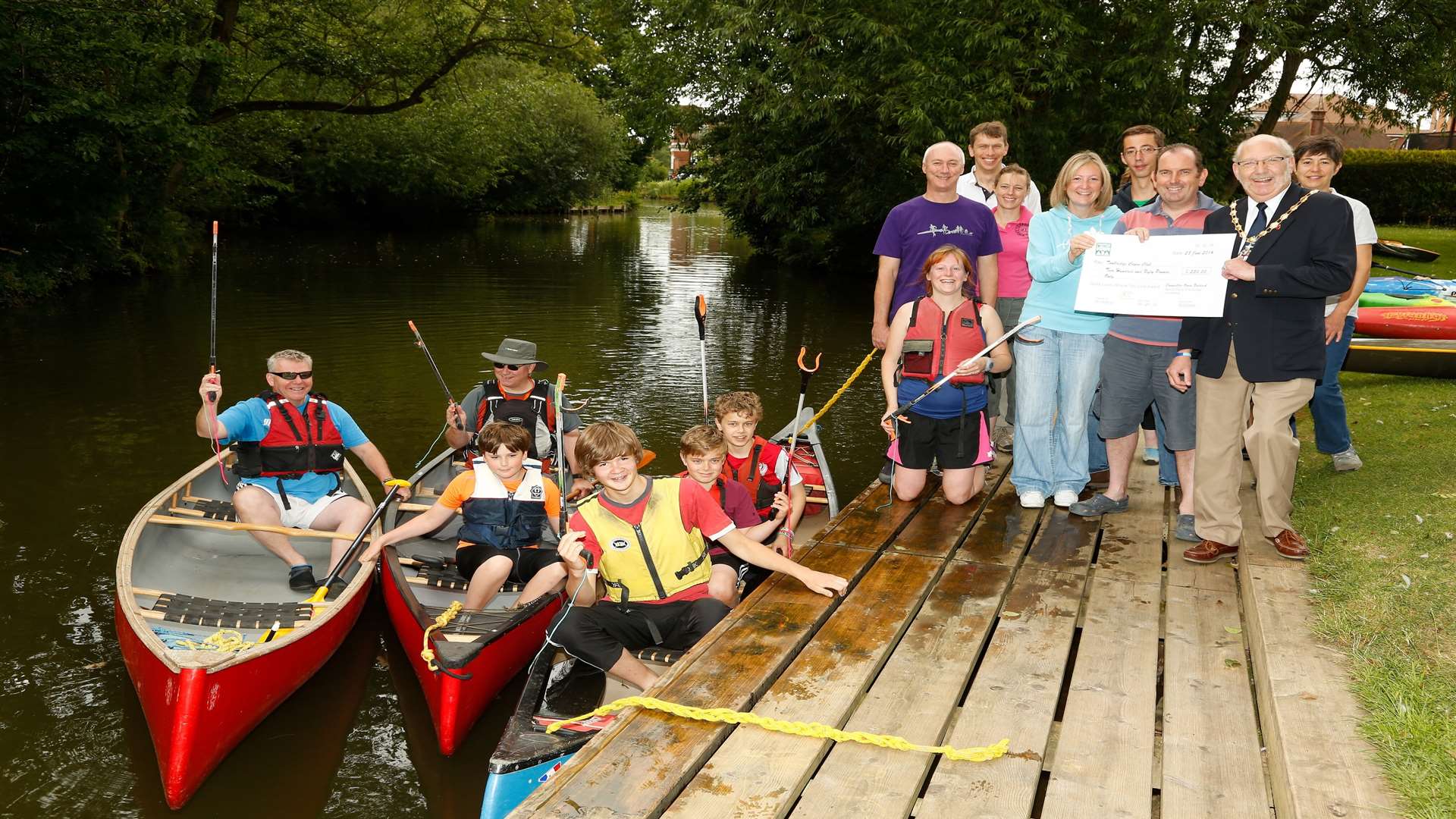 Tonbridge Canoe Club has been recognised for going the extra mile to improve its local environment in the past