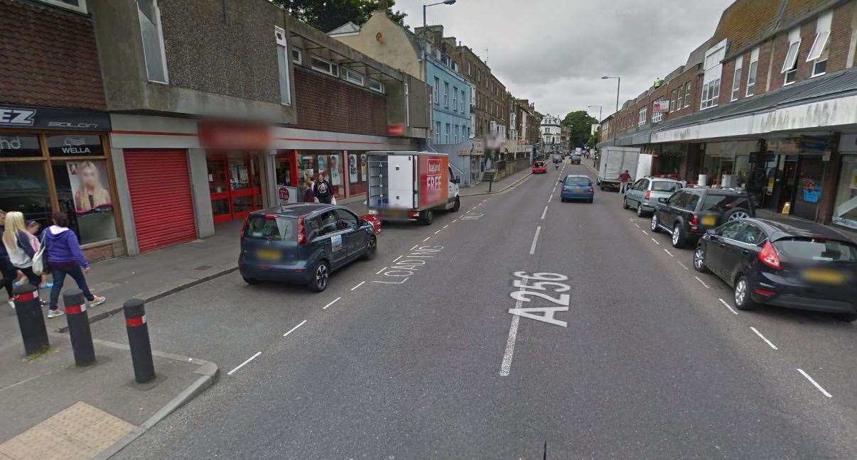 Man arrested in High Street