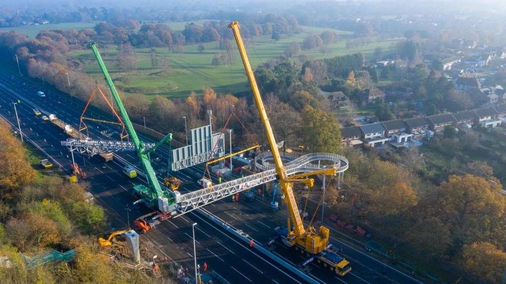 The East Street Bridge being lifted into place over the M20