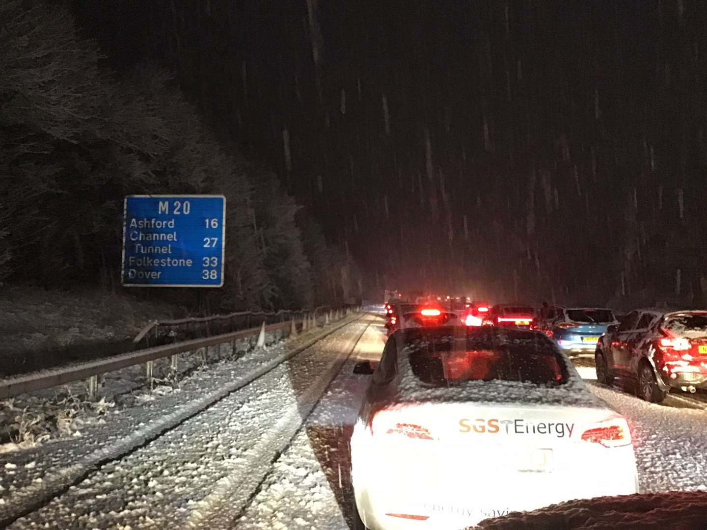 Traffic on the M20 is at standstill because of the snow. Picture: CatflapCarnage