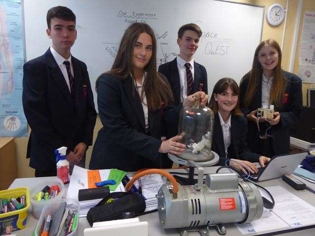 Queen Elizabeth’s Grammar School pupils Javier Gladstone Contioso, Beth Poulteney, Bryn Scholefield, Jess Nock and Keziah Tate with equipment used in their Bright Spark Awards project (13078516)
