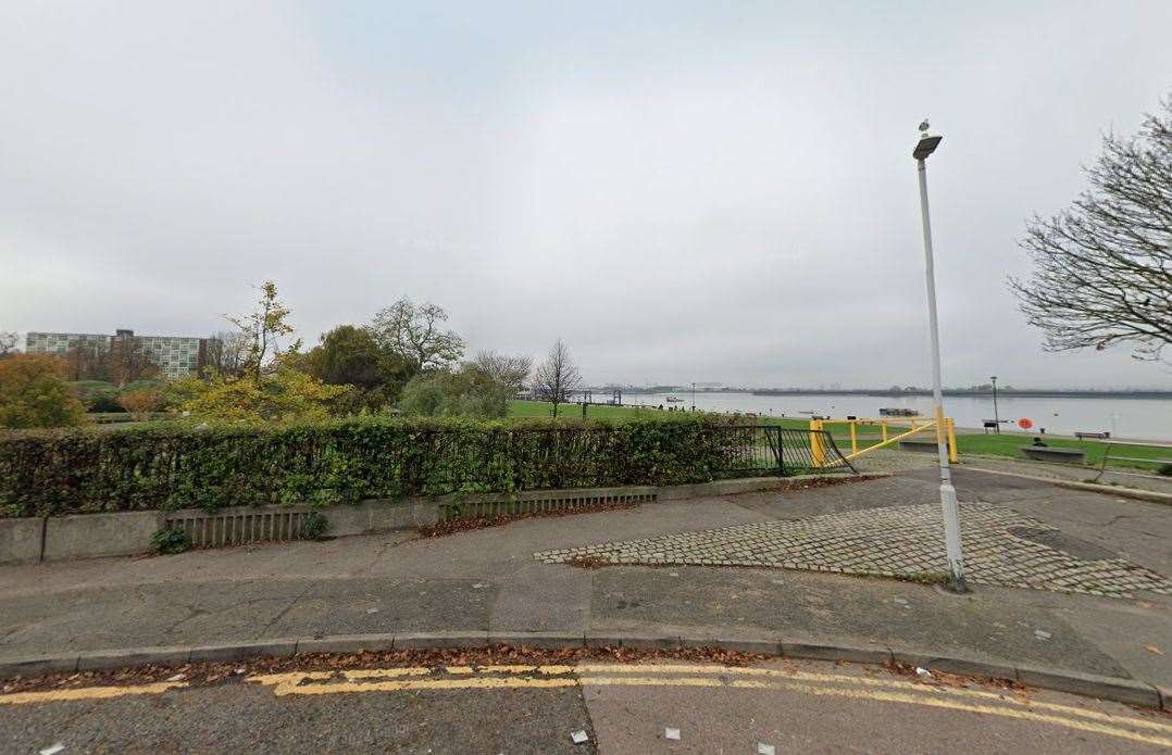 The huge fight broke out in Gordon Promenade East in Gravesend. Picture: Google