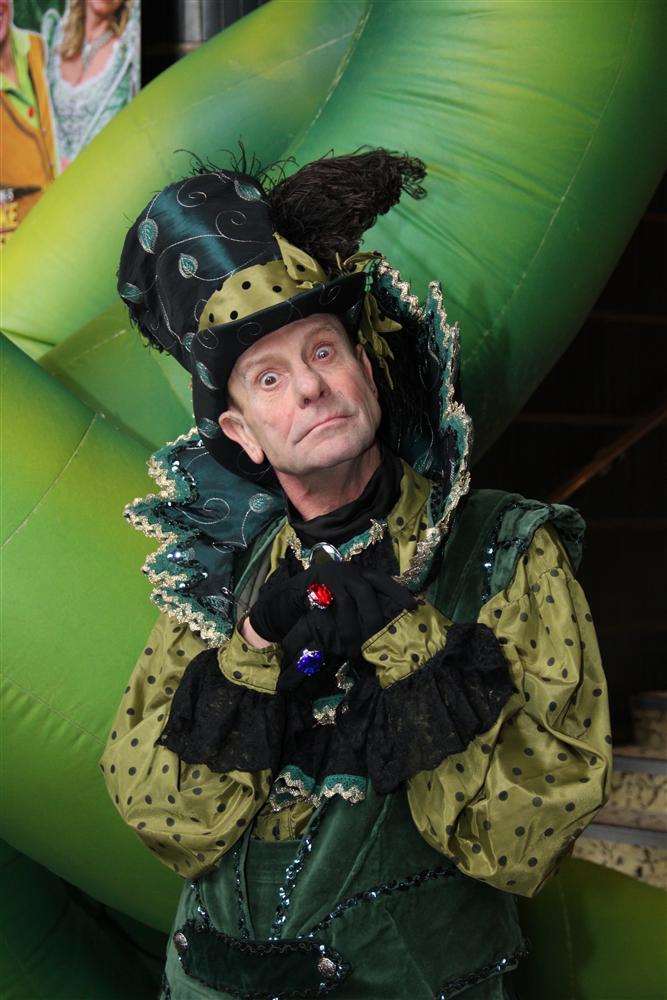 Waterloo Road actor Philip Martin Brown stars in Jack and the Beanstalk ...