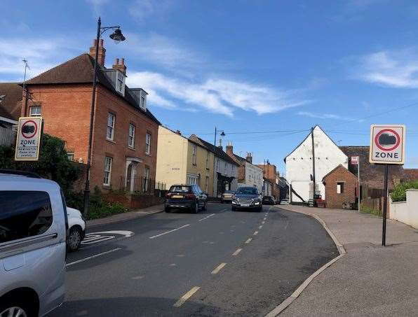 The black paint on the zone signs in Newington High Street now obscures the 20mph limit. Picture: Umar Abanifi