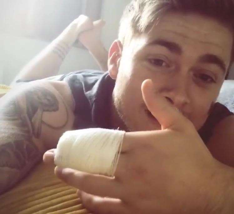 AJ Bentley posted an Instagram story to explain what happened to his hand. Picture: AJ Bentley Instagram (15839426)