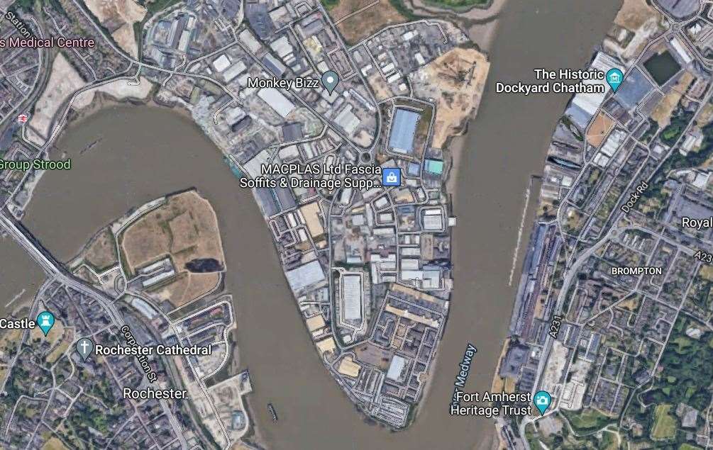 The dispersal order is for the estate on the peninsula through the weekend. Picture: Google Maps