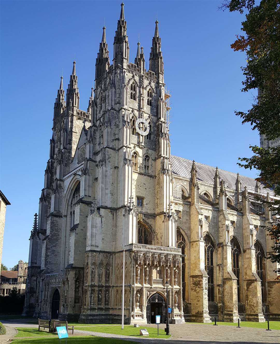 Canterbury Cathedral will not light up blue because its floodlighting does not permit the colour of the lights to be changed