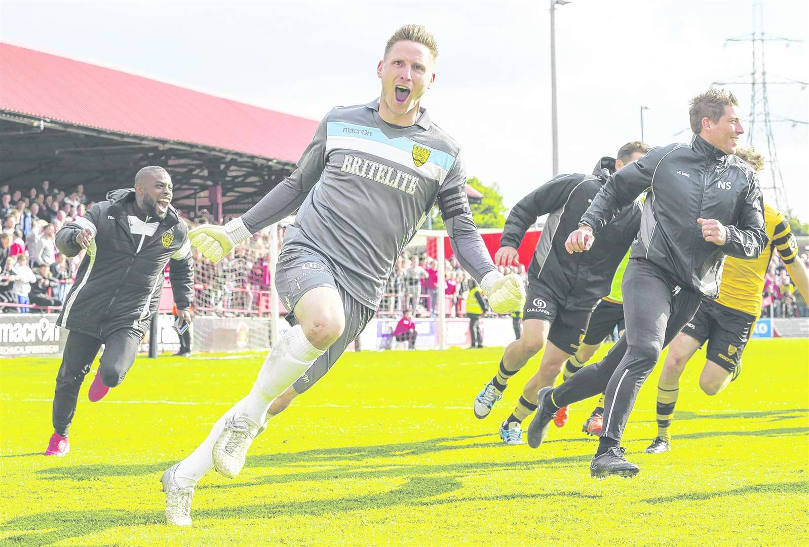 Lee Worgan celebrates his winning penalty save in the 2016 National South play-off final at Ebbsfleet Picture: Andy Payton