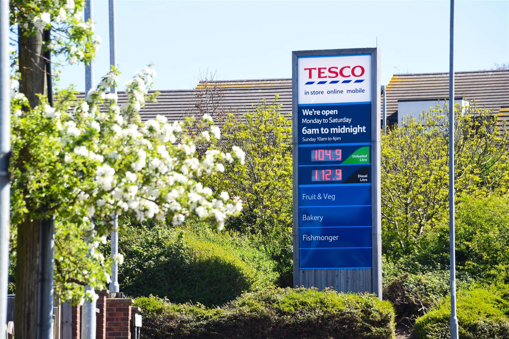 Tesco is among those to have displayed signs on forecourts warning people the holding fee is £120