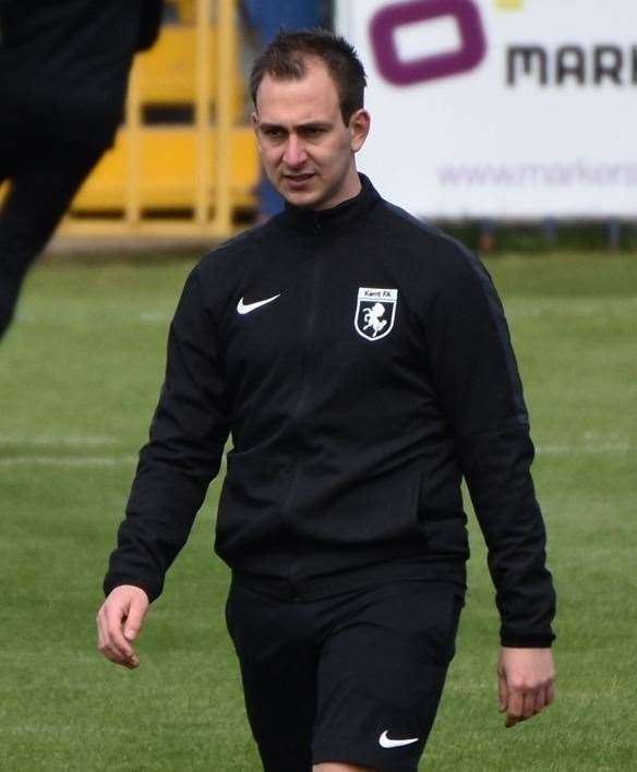 Referee Nick Dunn