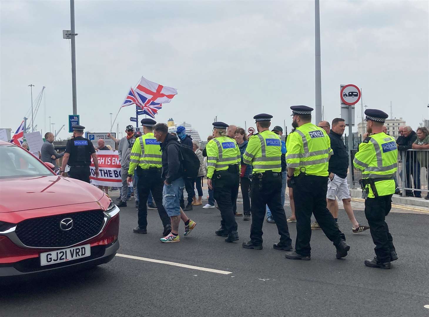 Police were in attendance at Dover marina as anti-immigration groups and counter-protesters went head-to-head