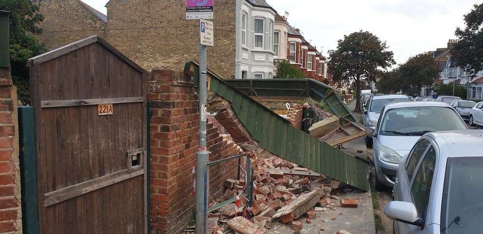 The Cliftonville wall collapsed at about 6am yesterday (42431381)