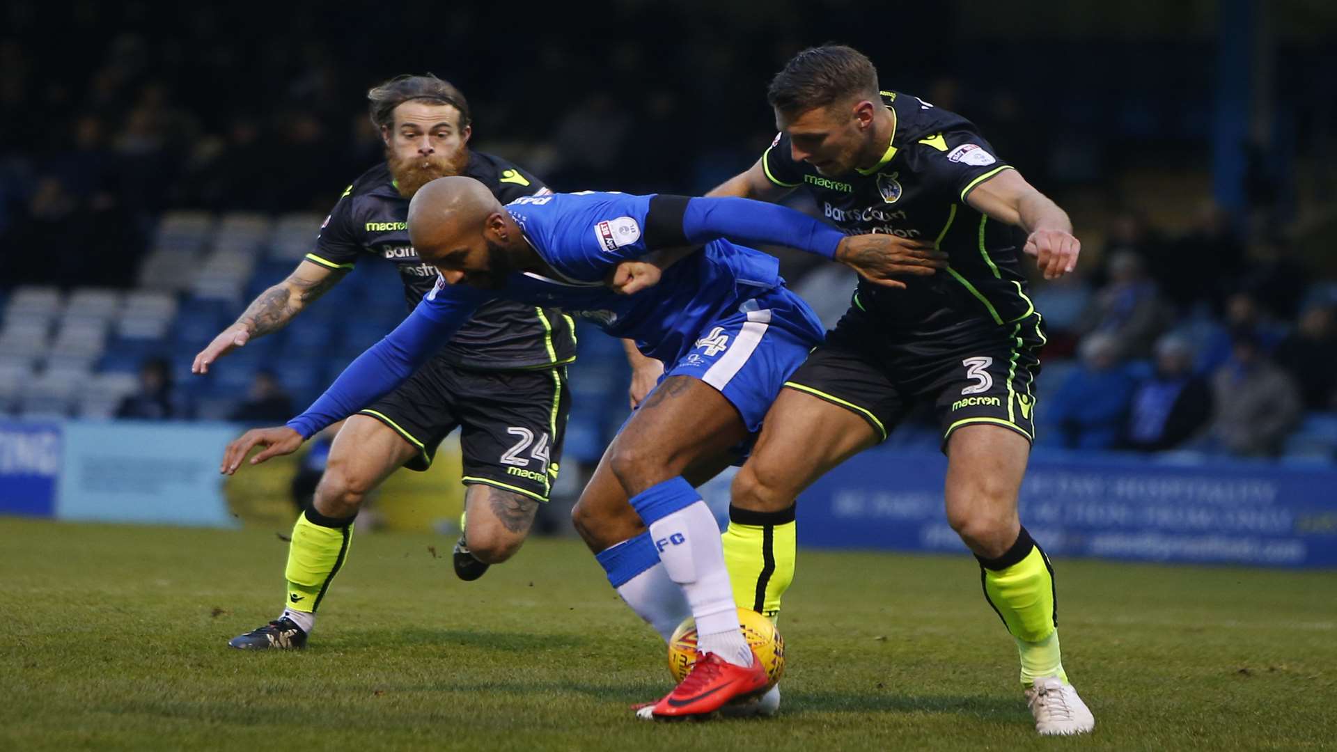 Josh Parker gets into a tangle Picture: Andy Jones