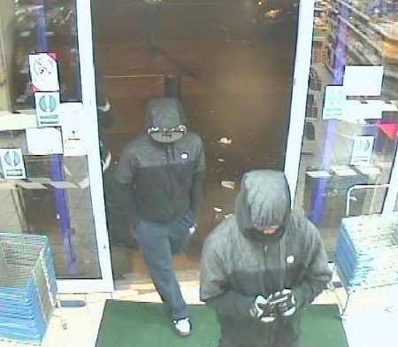 Two of the suspects entering the Tesco store. Picture courtesy Bromley Police