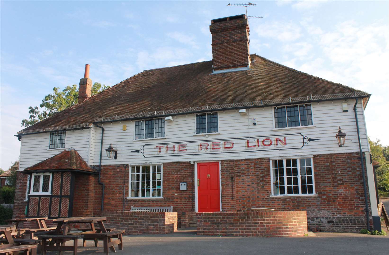 The Red Lion at Charing Heath