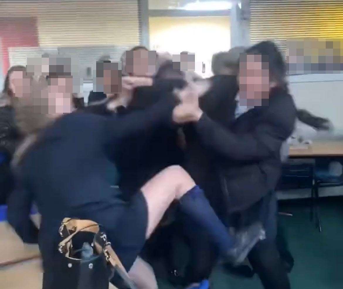 A video of a brawl erupting at Walderslade Girls School in Chatham has gone viral online. Picture: Twitter/@georgiiee_xo