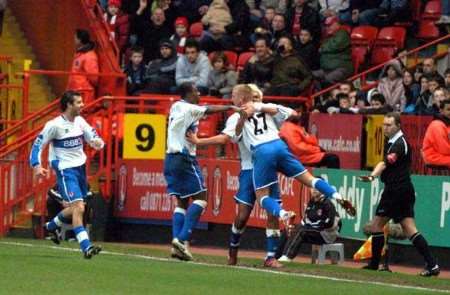 Middlesbrough celebrate Lee Cattermole's first half equaliser. Picture: MATT WALKER