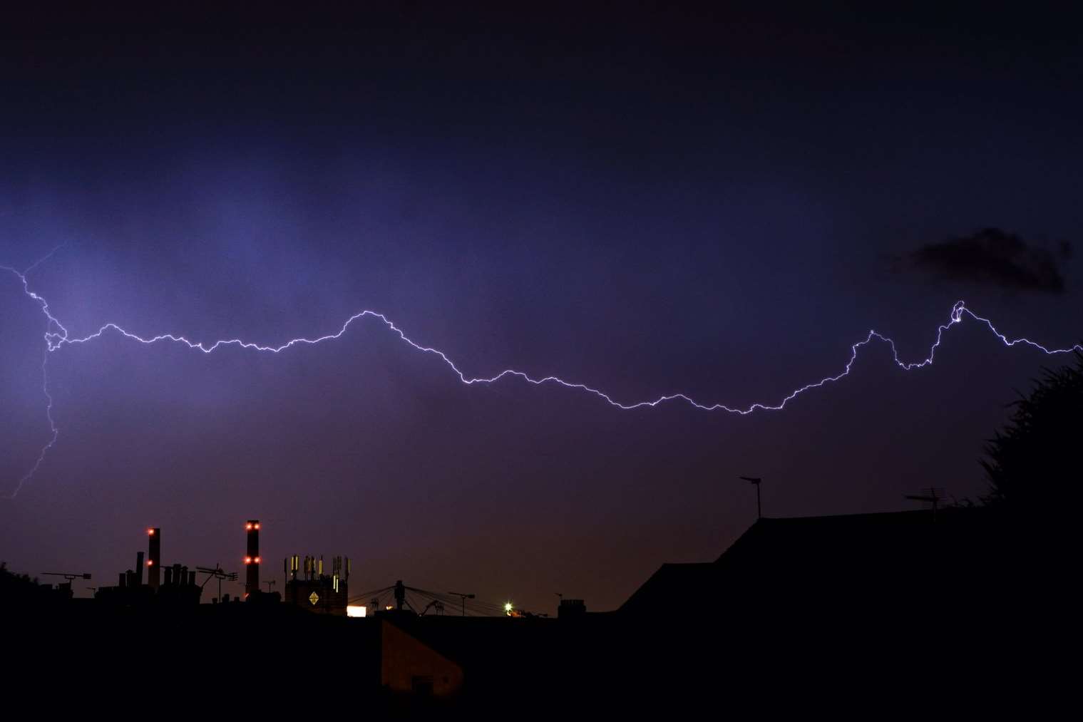 Lightning over Gravesend. Picture: Artifex Productions @Artifextv