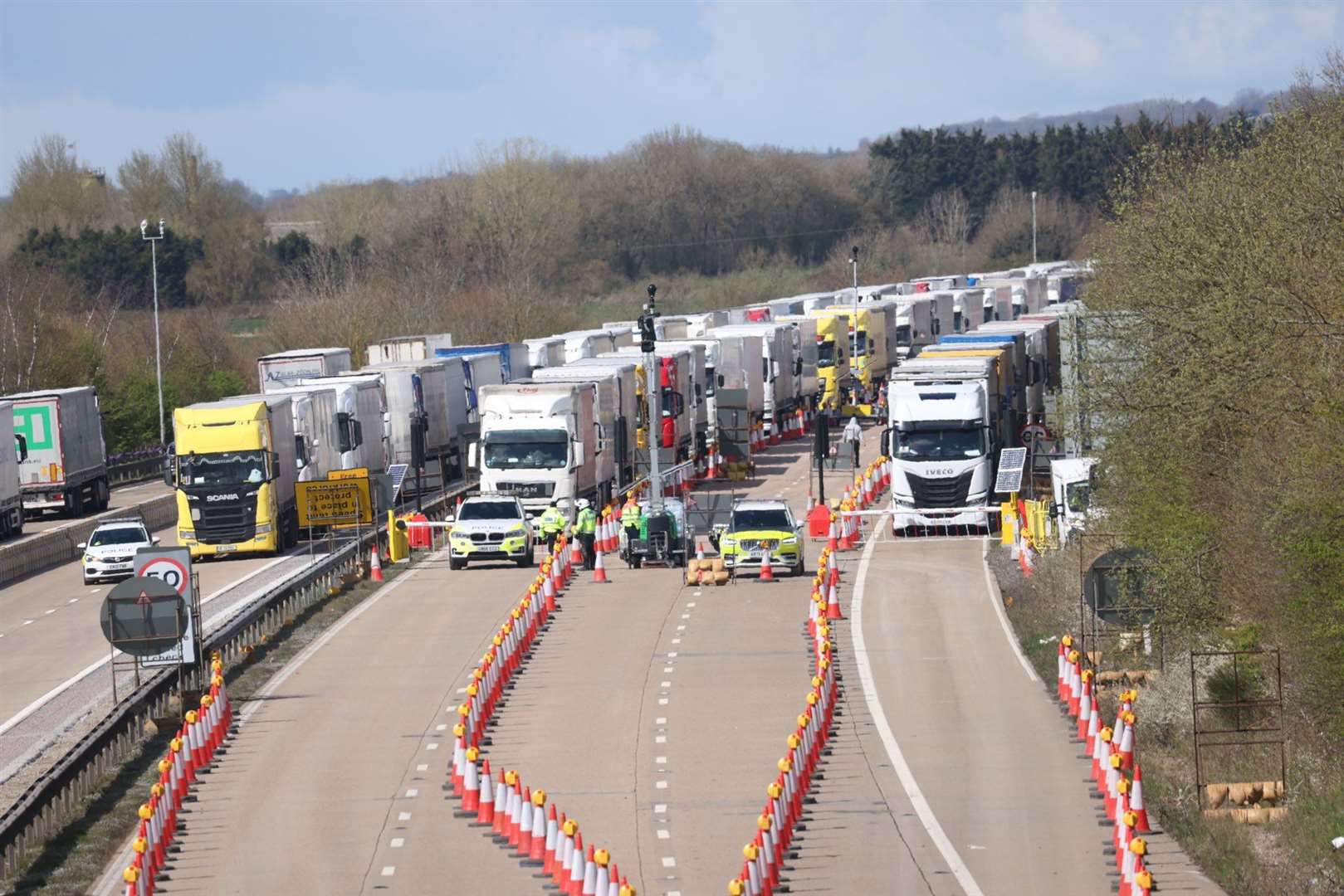 The hold-ups, and closure of the coastbound M20, could last for days. Picture: UKNIP