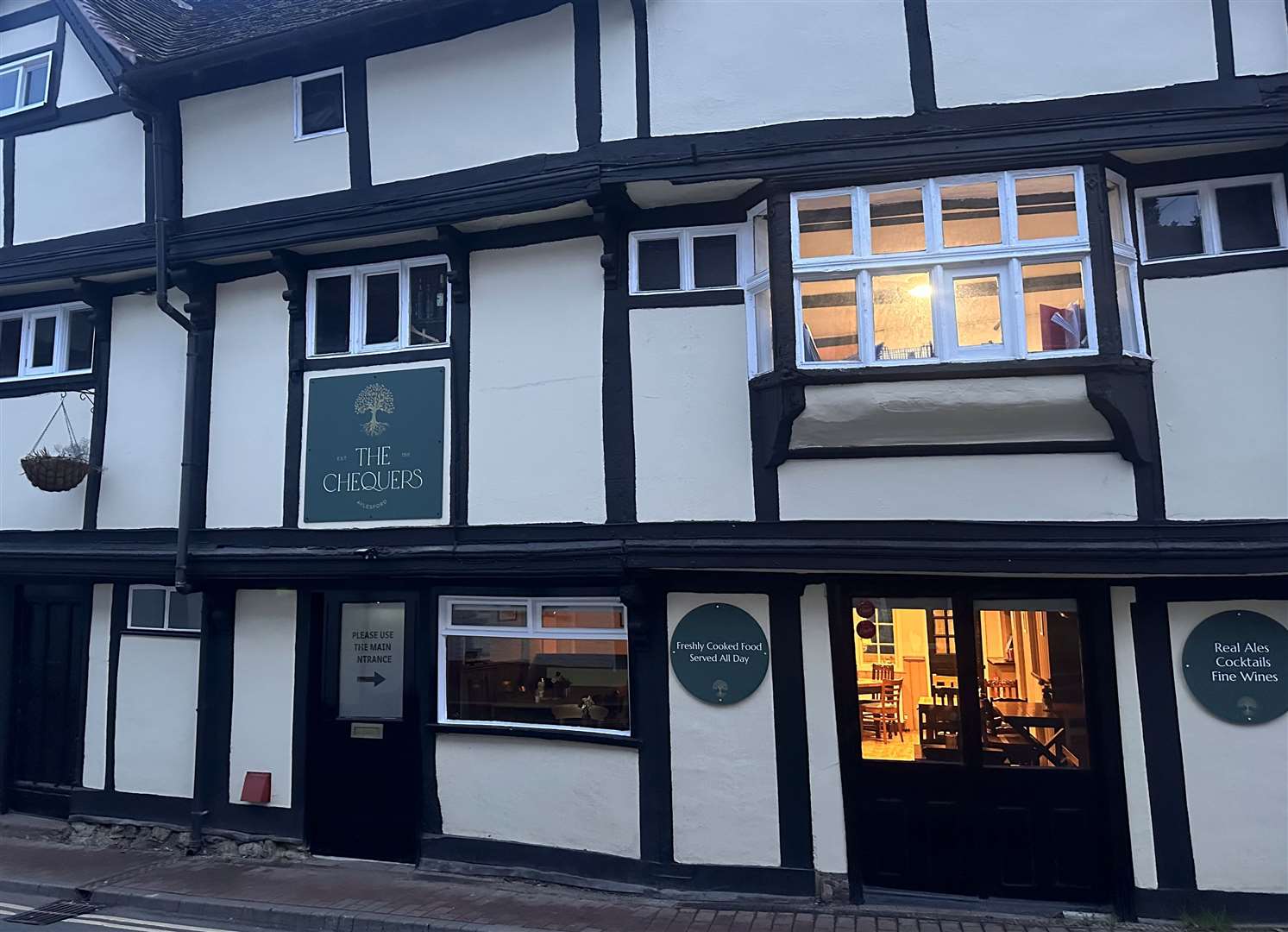 The Chequers Inn, Aylesford, has shut suddenly after the death of one of its co-owners