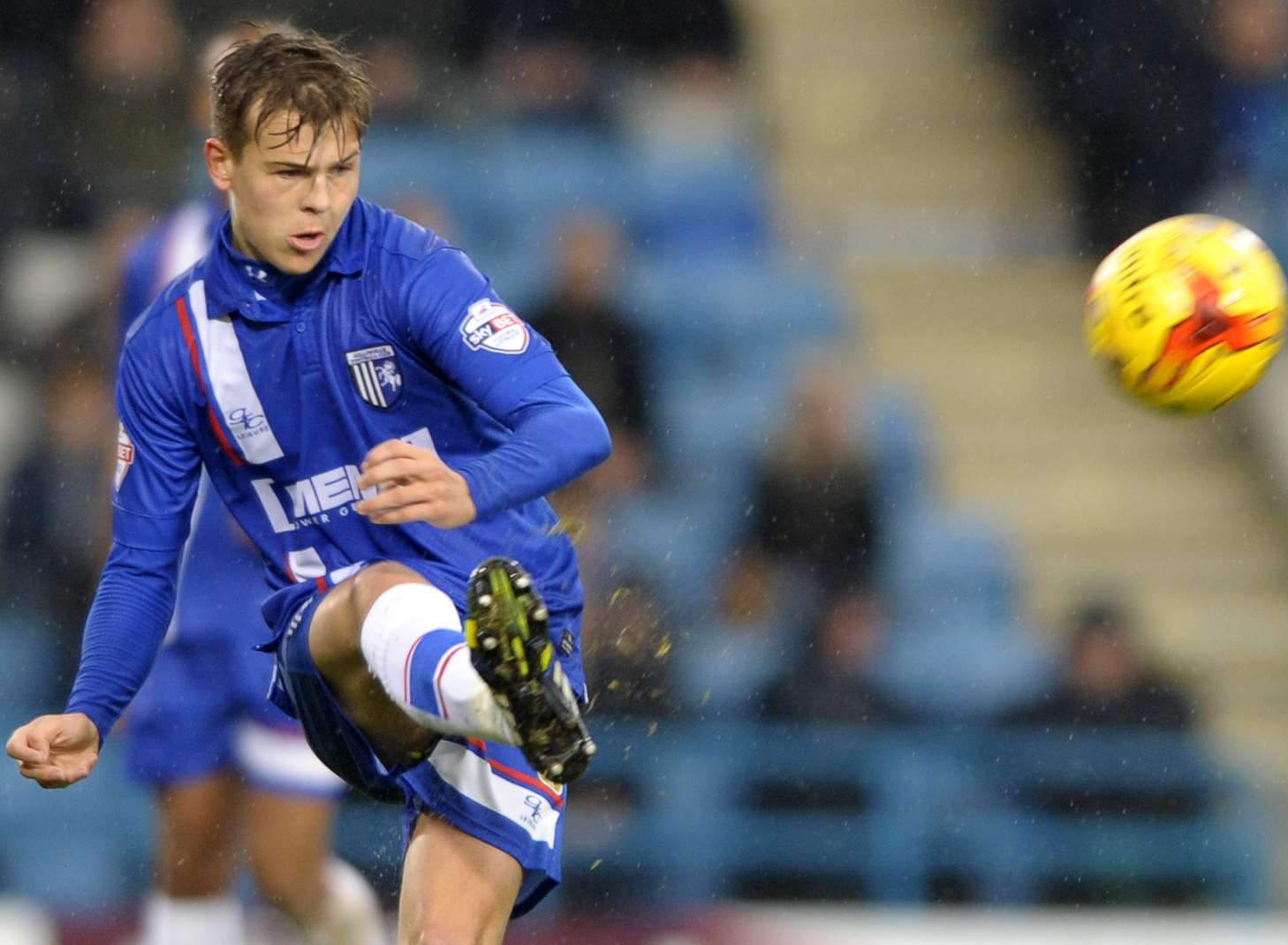 Jake Hessenthaler gets a cross in as Gills look for a much-need three points against Leyton Orient