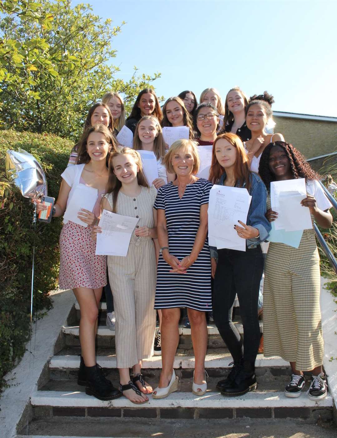 Invicta Grammar School students celebrate GCSE success (15599077)