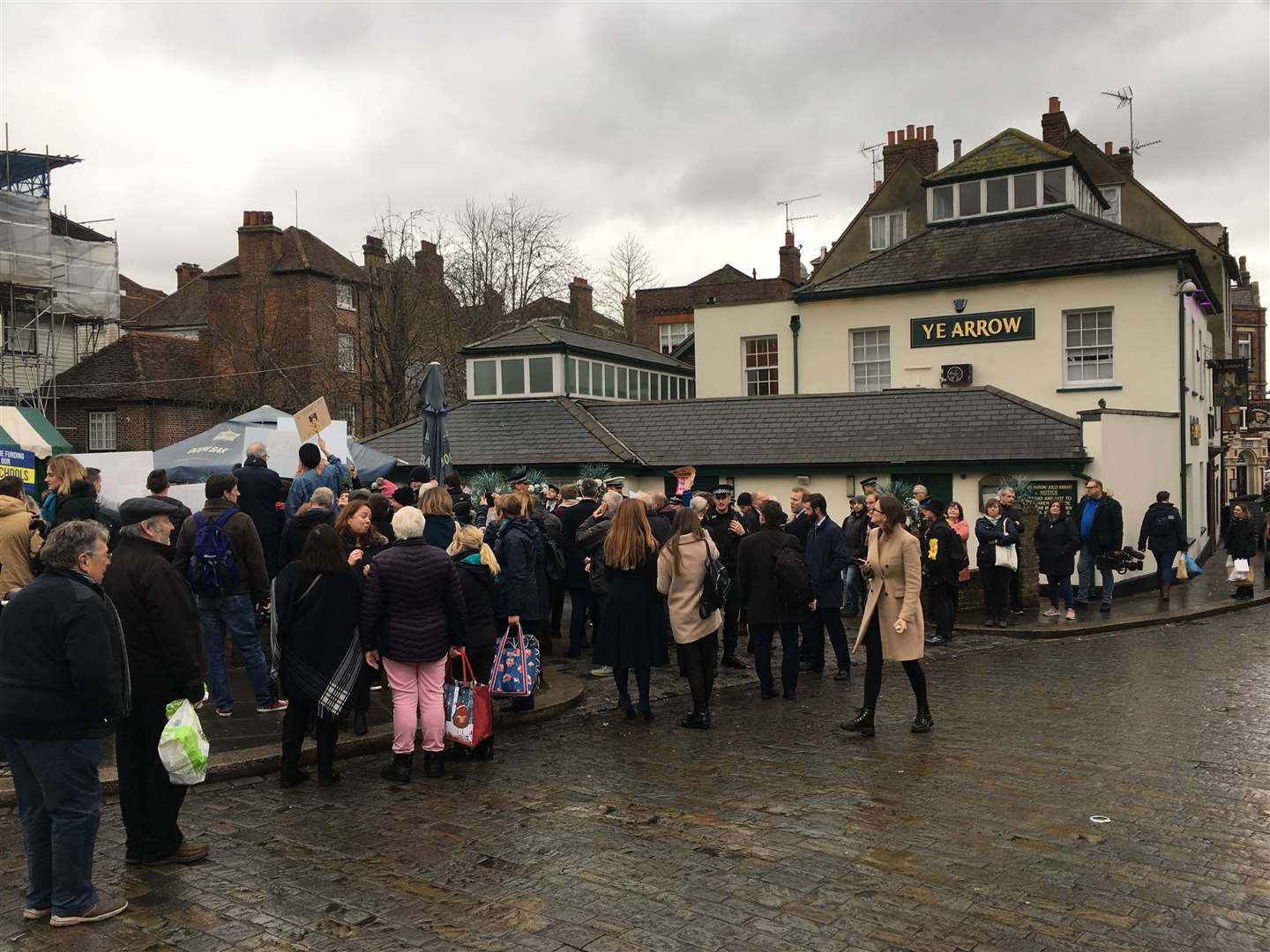 An estimated 1,000 people turned out to see Boris Johnson in Rochester