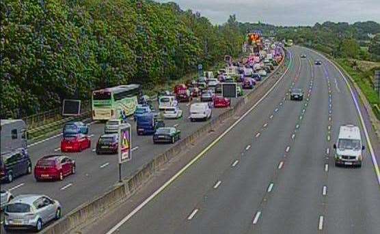 Queues on the anti-clockwise M25 between Junction 6 and 5. Picture: National Highways
