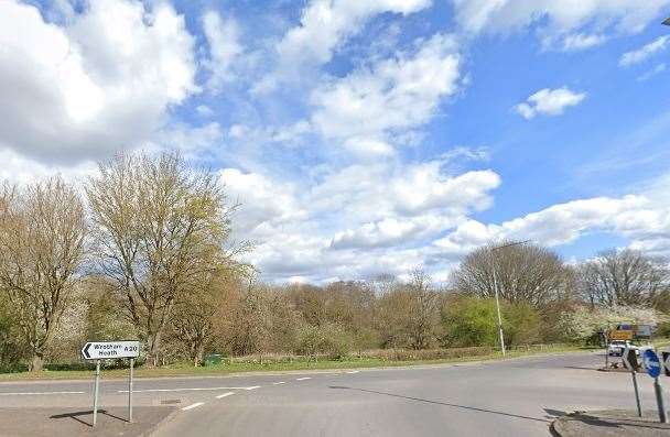Leybourne Woods, from the A20 roundabout at West Malling