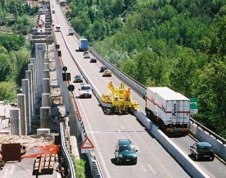 The barrier can be "unzipped" by a puropse-built lorry