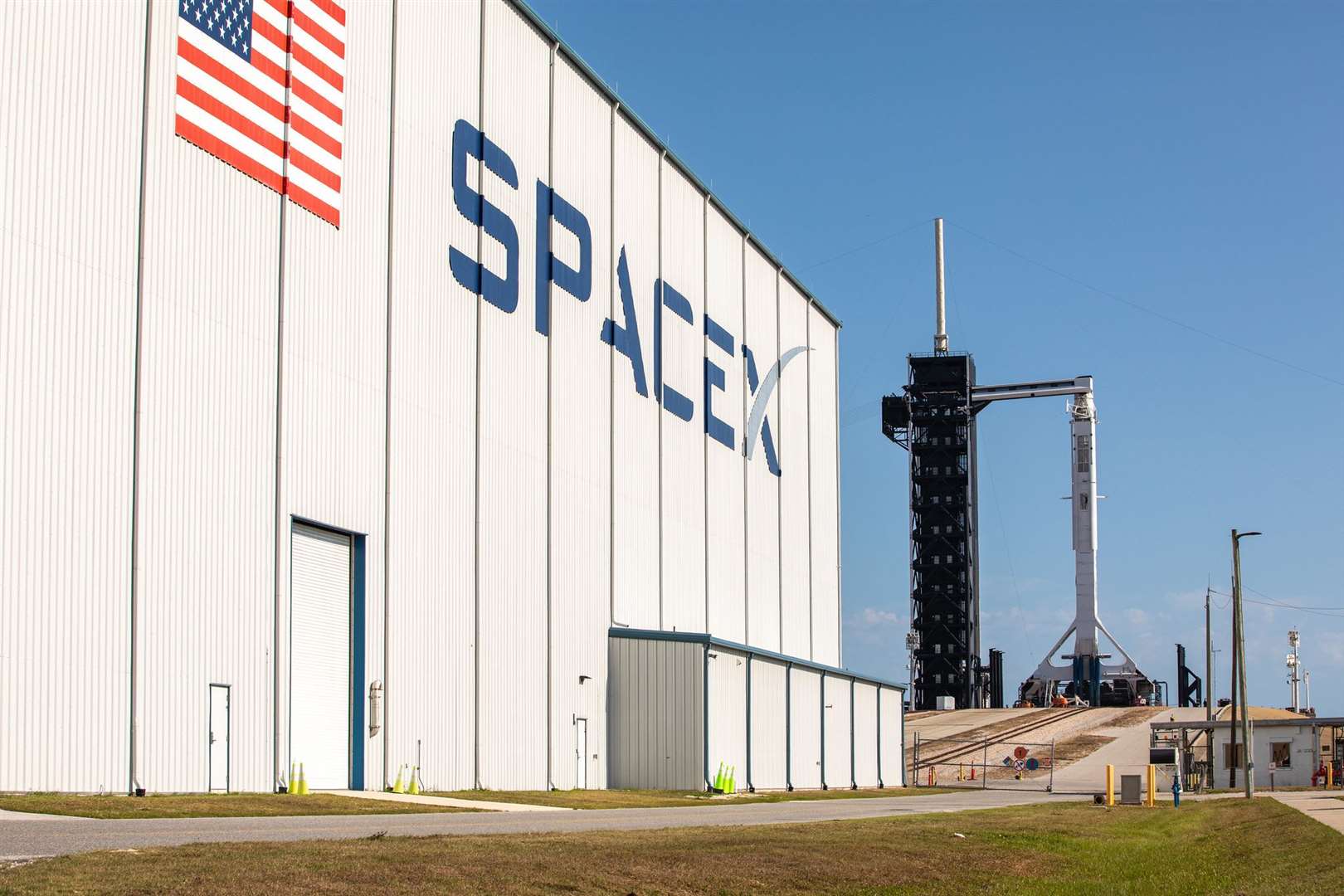 SpaceX’s Falcon 9 rocket ready for launch (Kim Shiflett/Nasa)