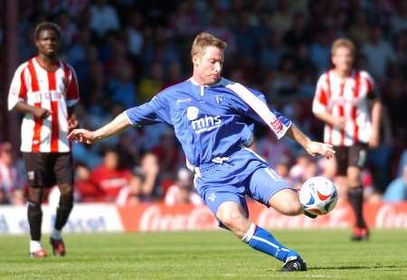 Neil Harris strikes to put Gillingham ahead just before half-time Picture: MATTHEW READING
