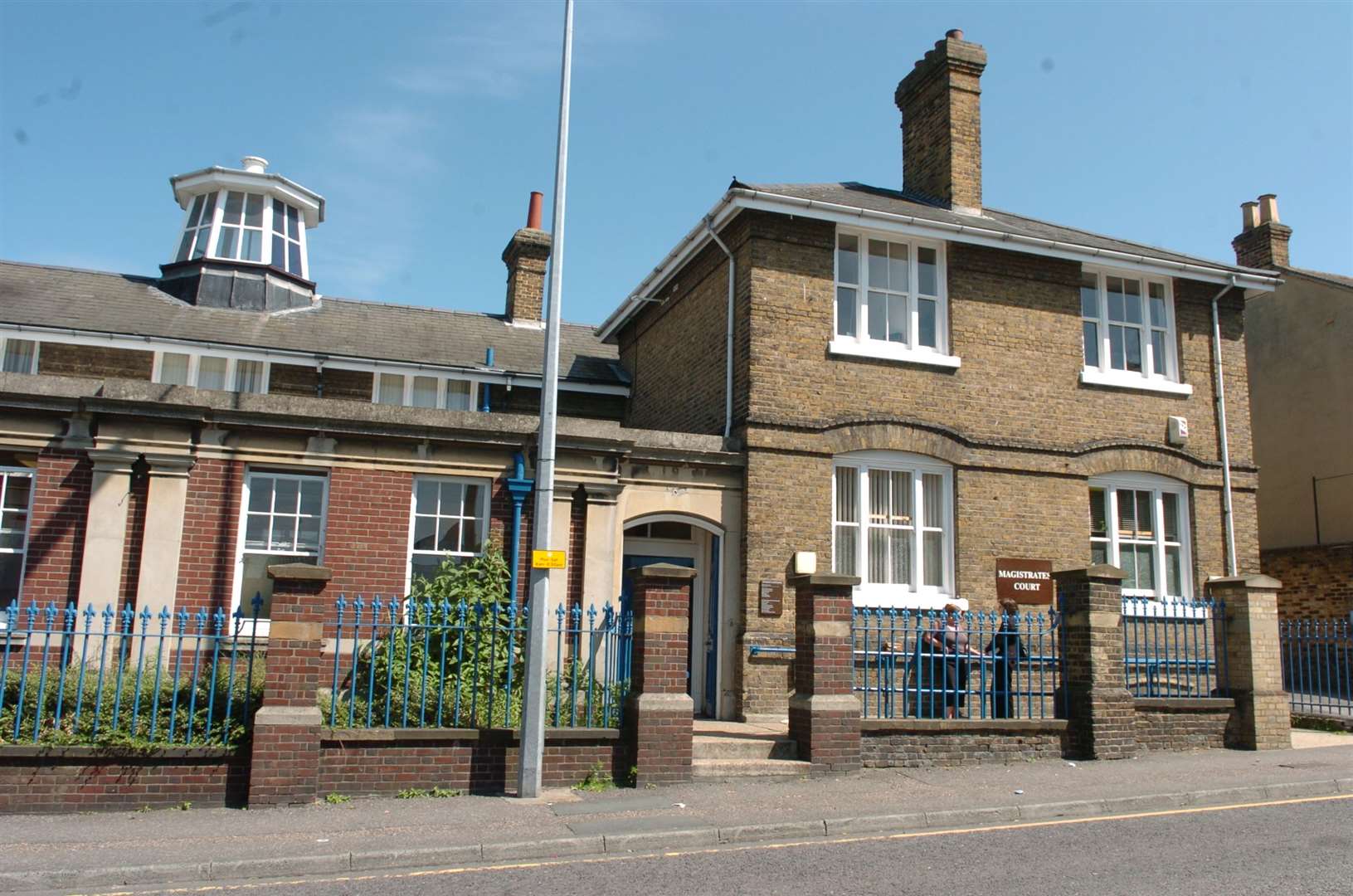 Sittingbourne Magistrates Court in Park Road, pictured in 2006 while still in operation (Picture: Mike Smith)