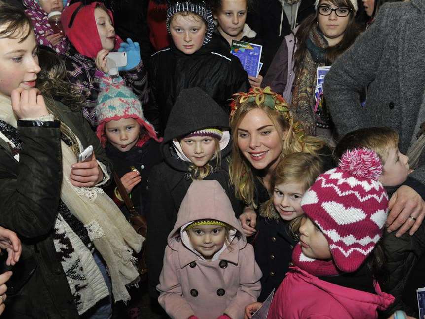 Samantha Womack meets the crowds