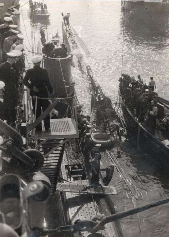 HMS Siddon begins to sink
