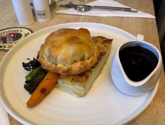 The meat pie and gravy