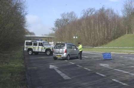 Police cordoned off the road. Picture: JIM RANTELL