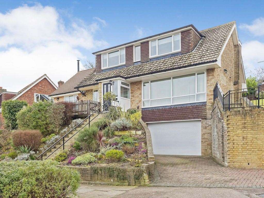 This Dover property is conveniently located close to many amenities. Photo: Zoopla