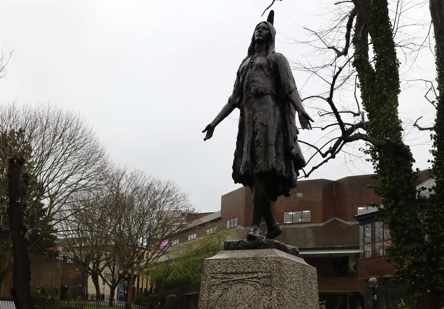 Pocahontas is remembered in Gravesend