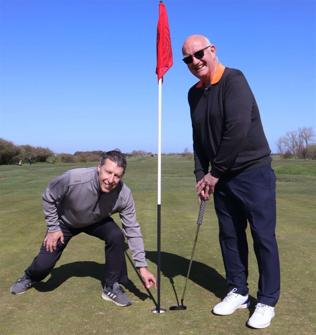 Ray Seagar and Paul Onslow enjoy a round