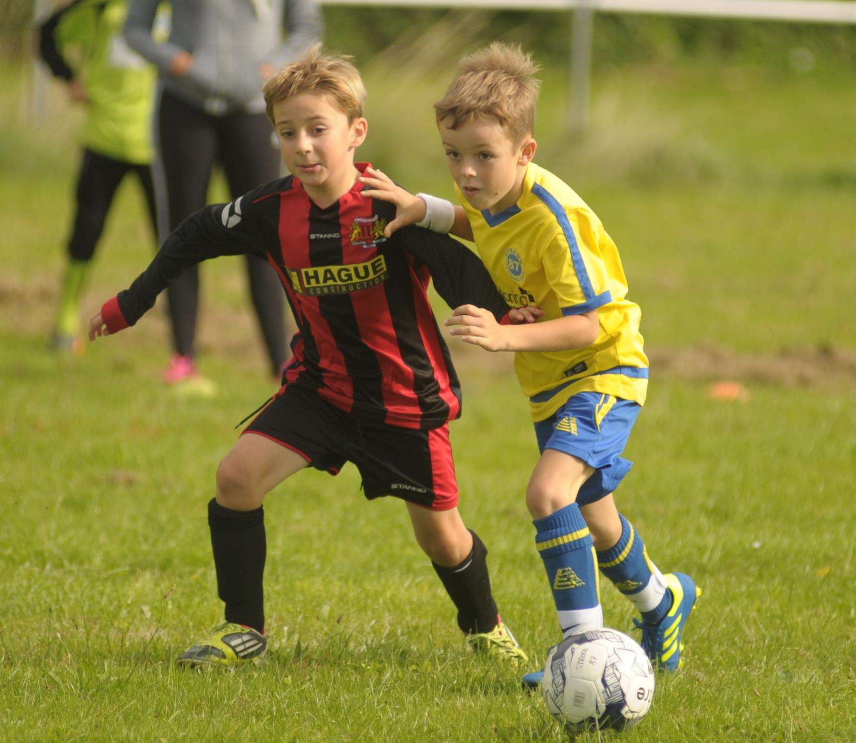 Strood 87 under-8s take on Woodcoombe Youth Picture: Steve Crispe