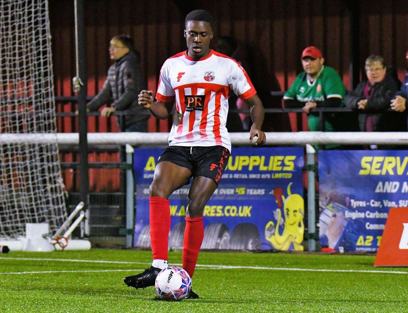 Defender Lekan Majoyegbe on the ball for Sheppey. Picture: Marc Richards