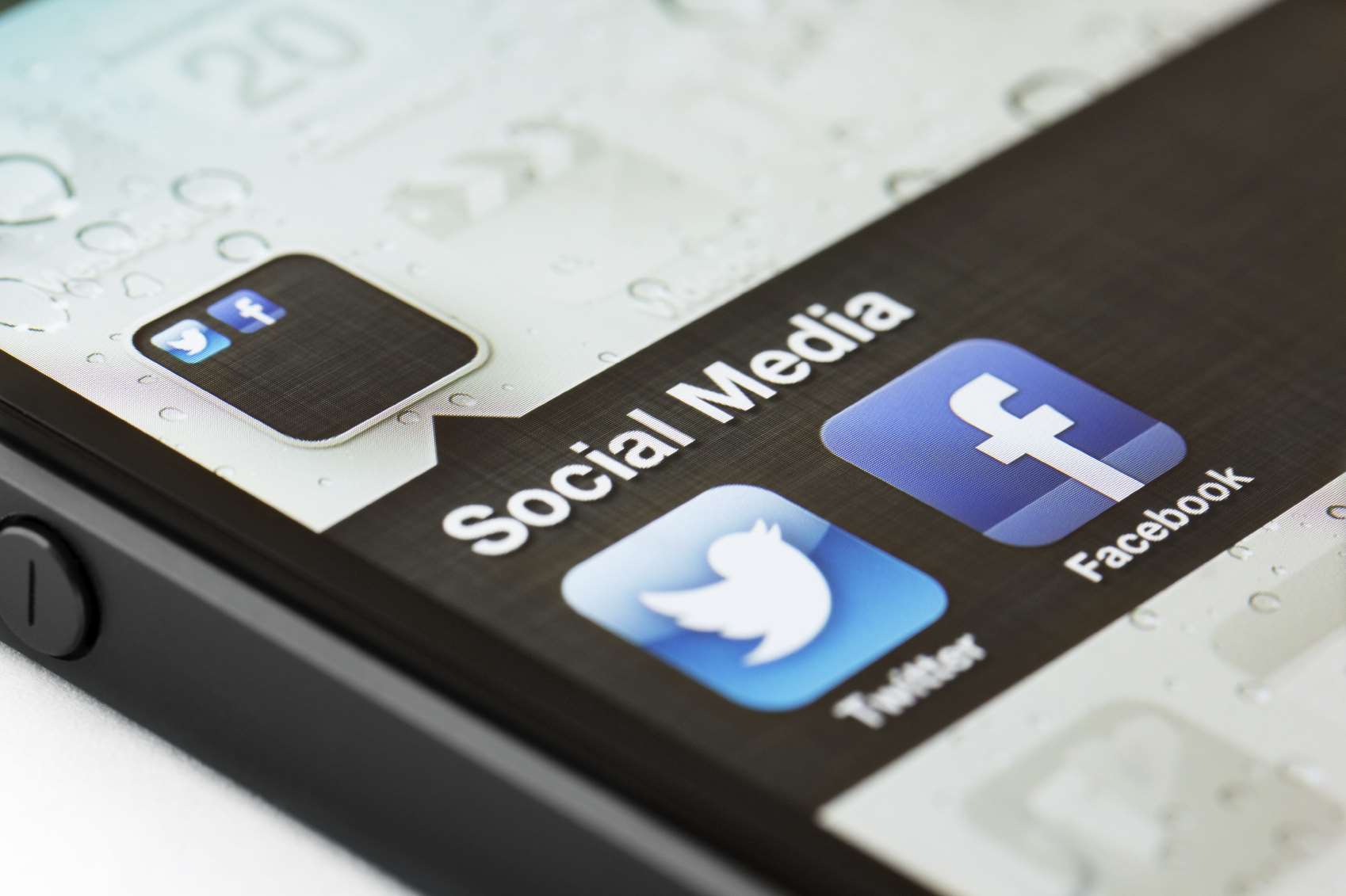 Can your business afford to be missing out on social media?