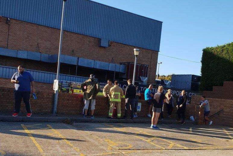 People have been evacuated from Strood Sports Centre - @HeruAsesimba (4947754)