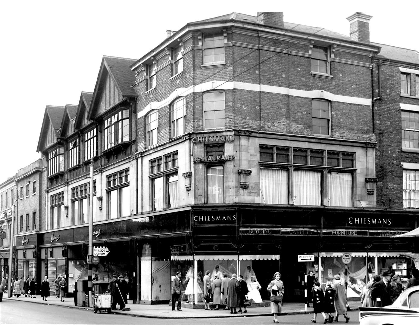 The Chiesmans store in Maidstone, March 1961