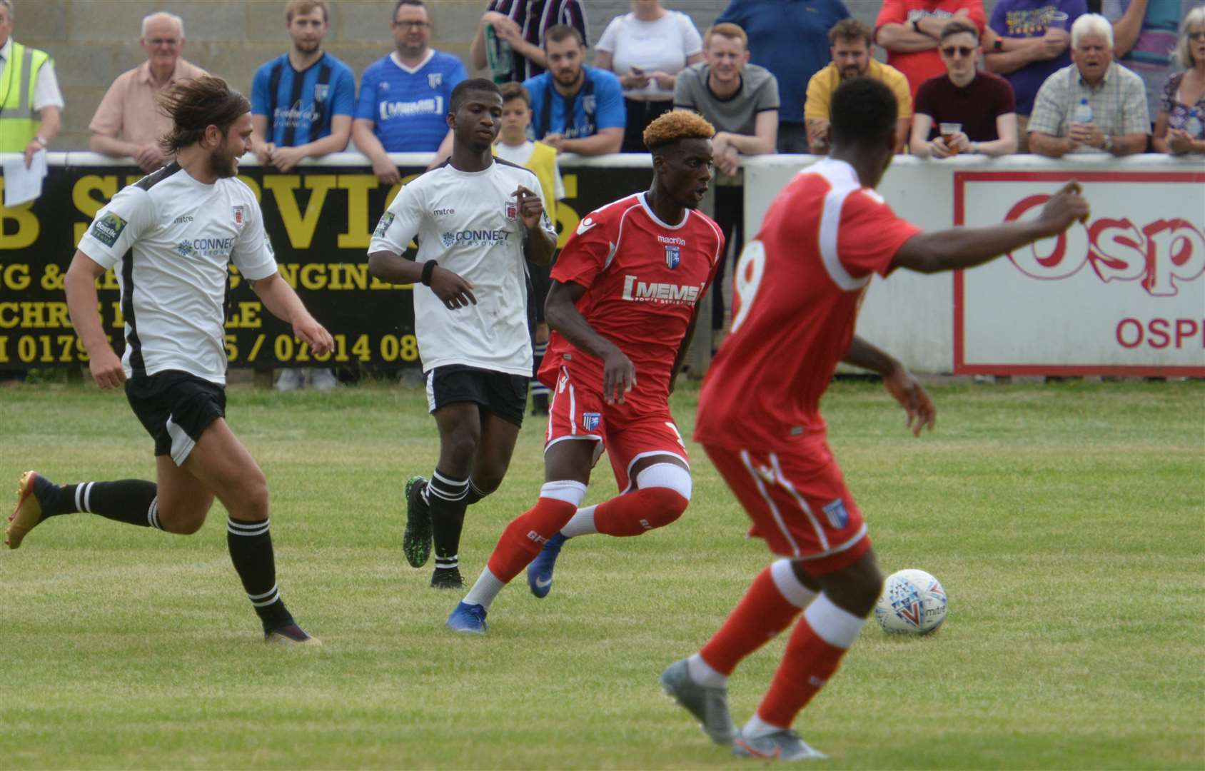 Mikael Ndjoli on the attack for the Gills Picture: Chris Davey