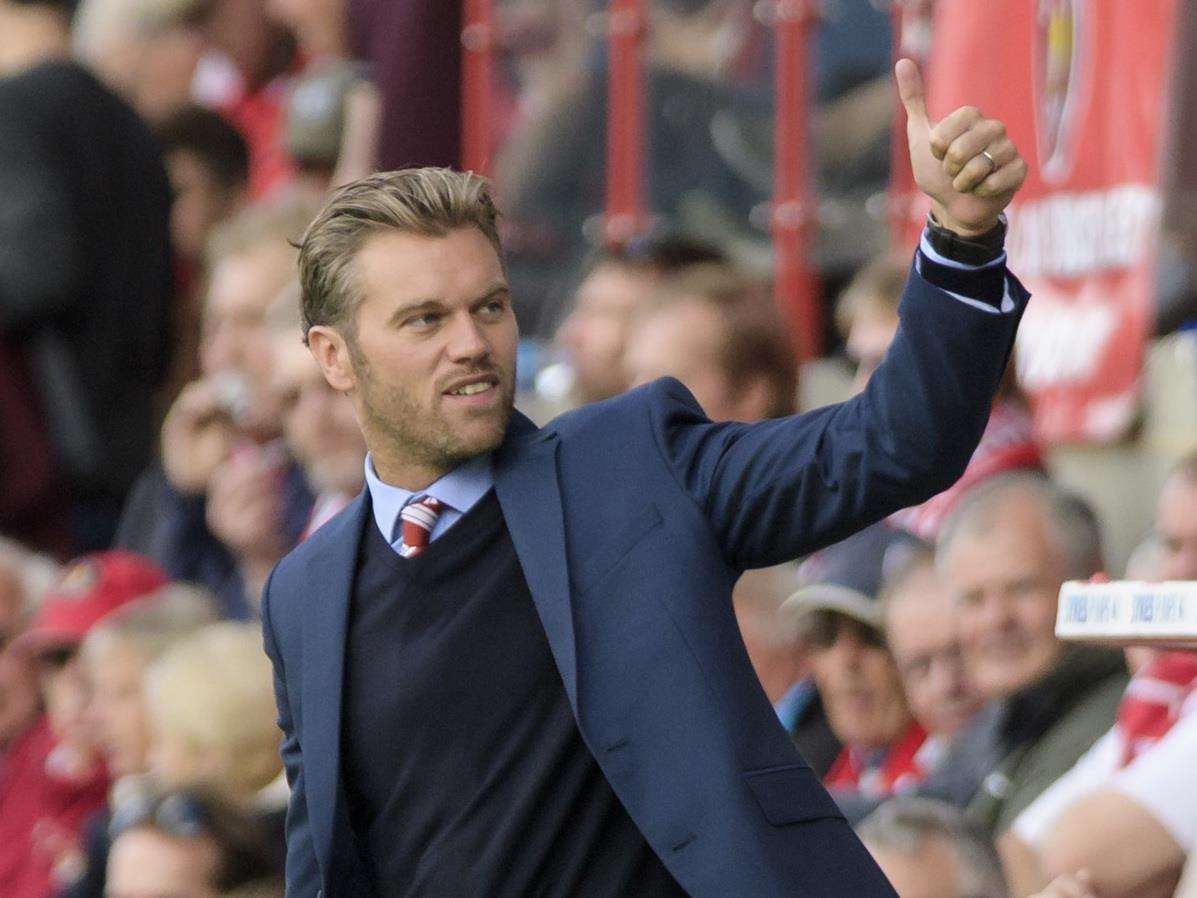 It's a thumbs-up from manager Daryl McMahon as Ebbsfleet come from behind to beat Aldershot 3-1 Picture: Andy Payton